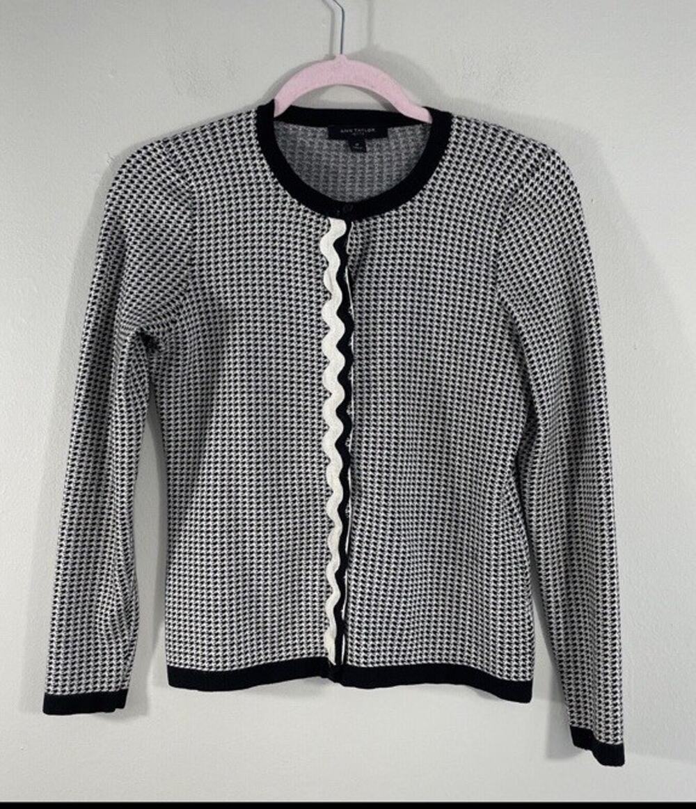 Ann Taylor Cardigan Sweater Black White Houndstooth Hidden Button Up Womens SP